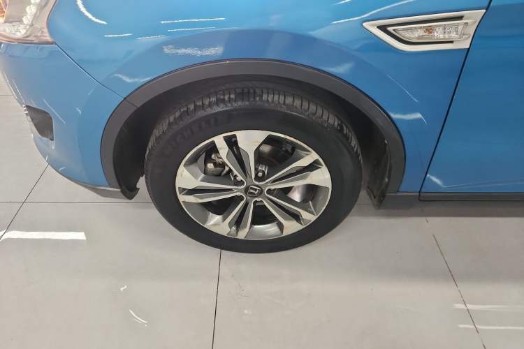 Used Luxgen U6 SUV 2015 1.8T Fashion Edition Left Front Wheel Hub
