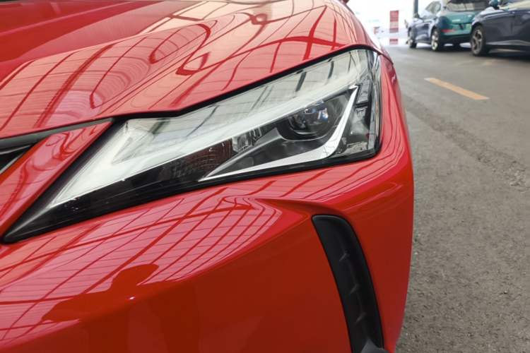 Used Lexus UX 2019 260h Explore-Cool Edition China VI Standard