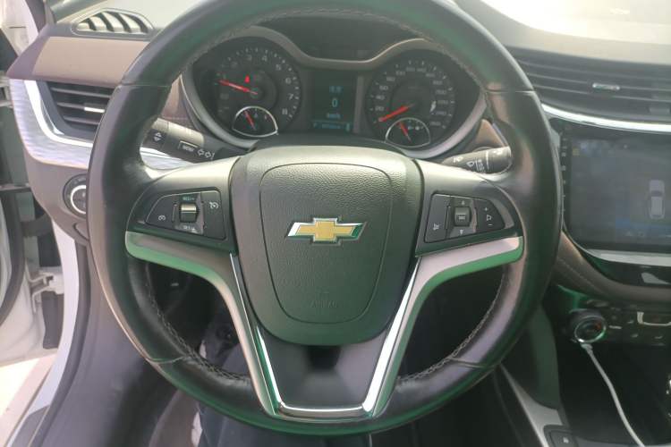 Used Chevrolet Malibu 2018 530T Automatic Luxury Edition Steering Wheel