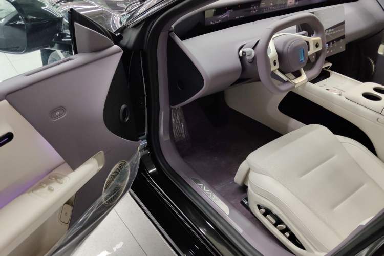 Used Avatr 06 2025 Max All-Electric Version