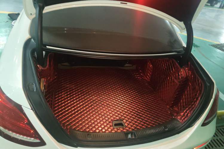 Used Mercedes-Benz E-Class (Import) 2019 E 260 Sport Edition
