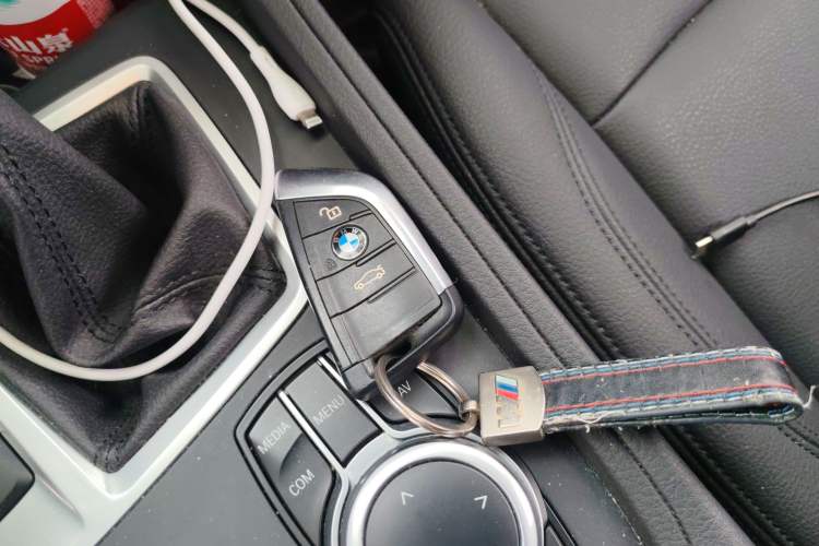 Used BMW 1 Series 2019 118i Fashion Model Vehicle Key