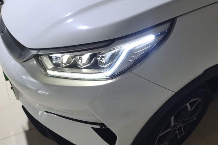 Used BYD Yuan Pro 2023 401KM Luxury Version
