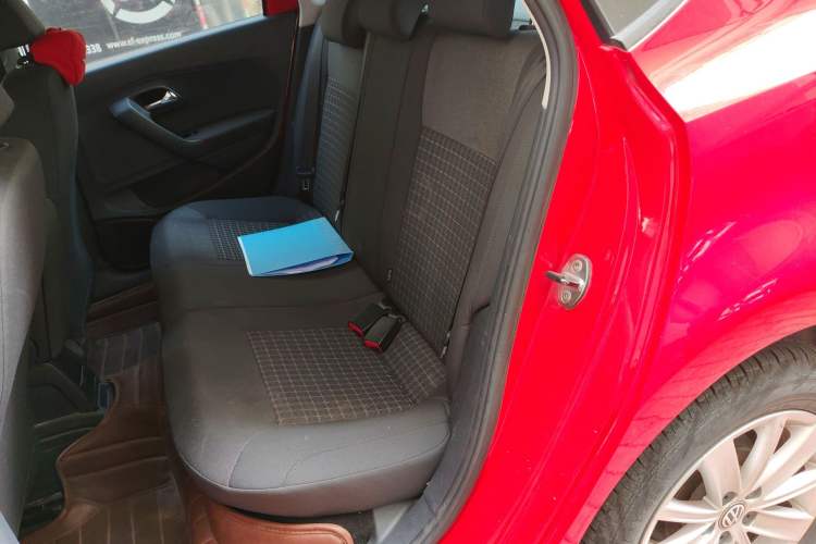 Used Volkswagen Polo 2014 1.4L Automatic Comfort Edition
