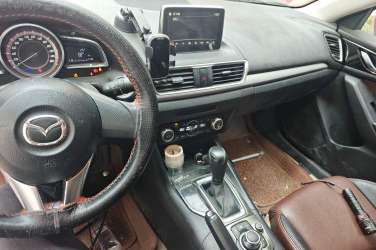 Used Mazda 3 Axela 2016 Sedan 1.5L Automatic Luxury Model Audio And AC Panel