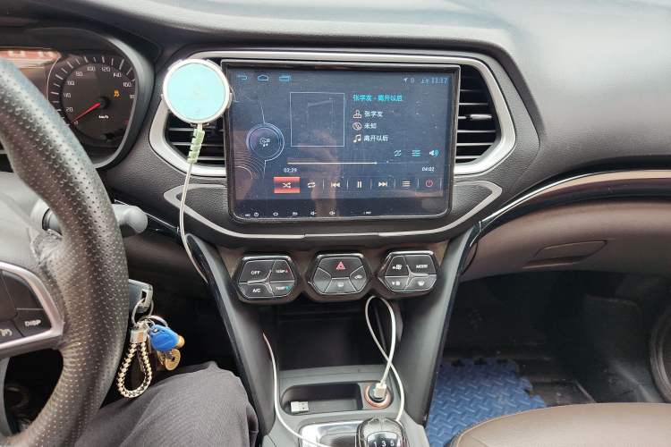 Used GAC Trumpchi GS4 2017 200T Manual Two-Wheel Drive Elite Edition
