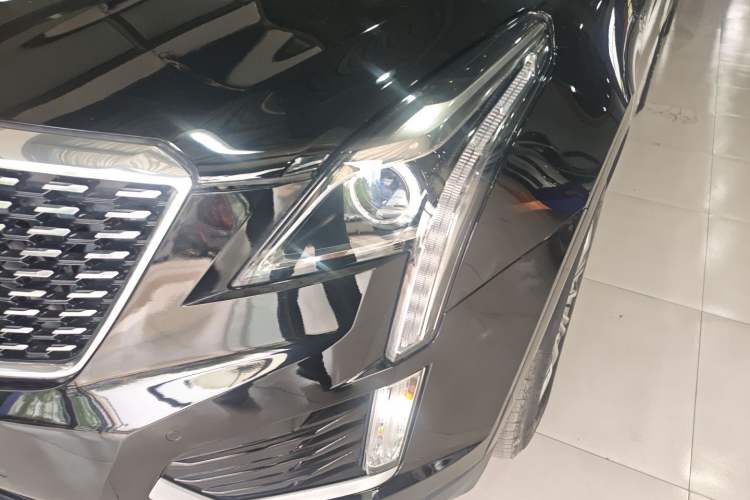 Used Cadillac XT5 2018 25T Luxury Model Left Front Headlight