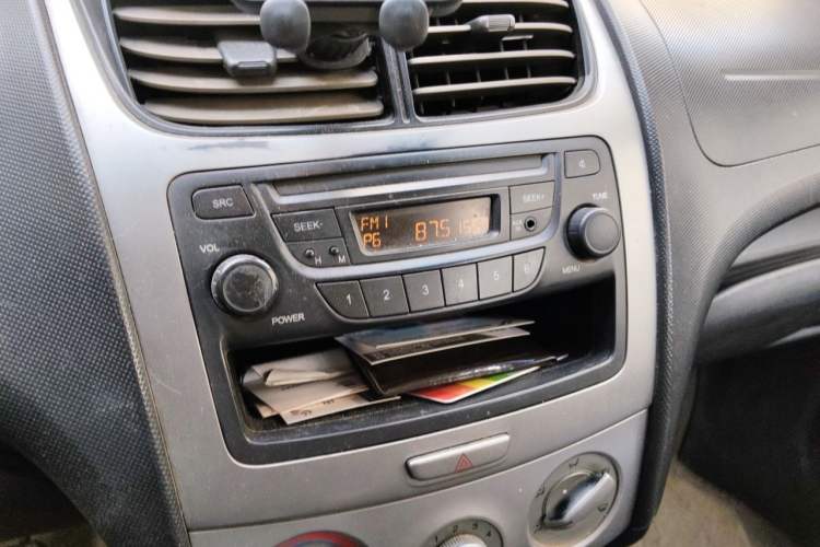 Used Chevrolet Sail 2013 Sedan 1.4L Manual Ideal Happiness Edition