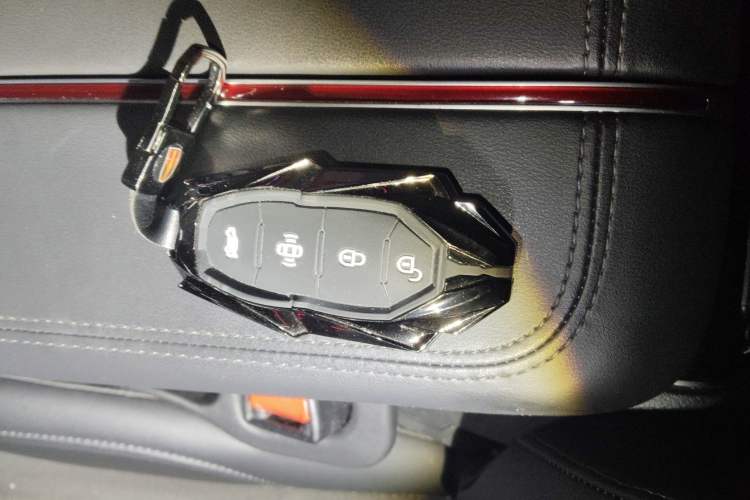 Used Hongqi HS5 2023 2.0T Qixiang Pro Edition Vehicle Key