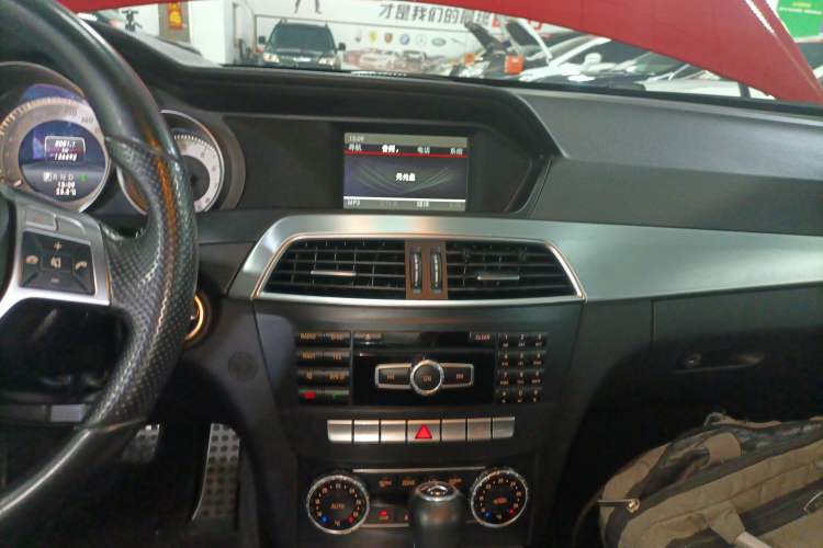 Used Mercedes-Benz C-Class 2013 C 180 Classic Grand Edition Audio And AC Panel