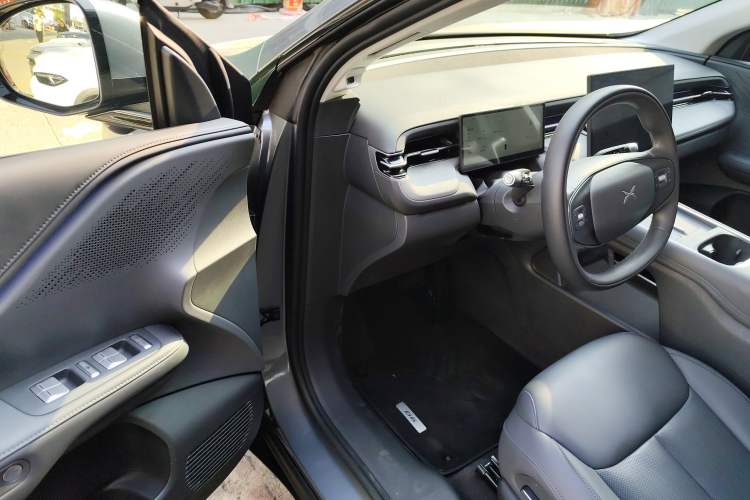 Used XPeng G6 2025 625 Long-Range Max Flagship Edition
