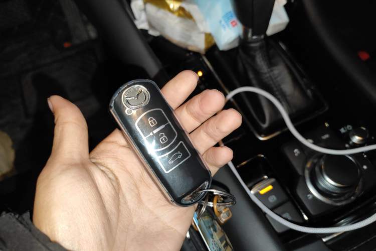 Used Mazda Atenza 2020 2.0L Blue Sky Luxury Edition
