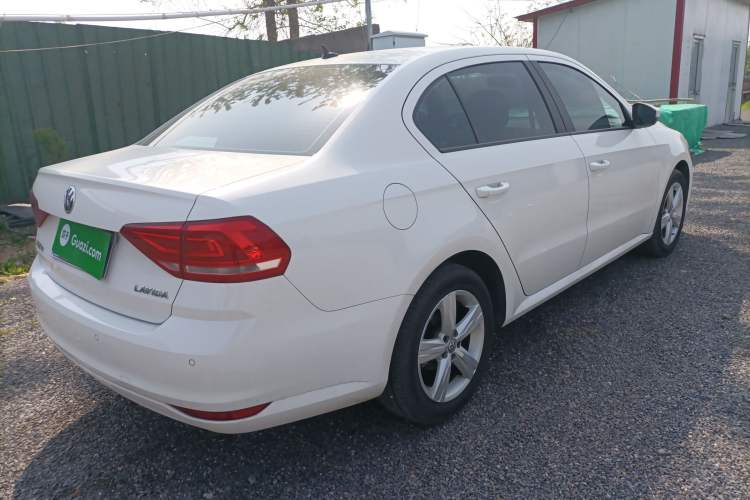 Used Volkswagen Lavida 2017 1.6L Automatic Fashion Edition Rear Right 45 Deg