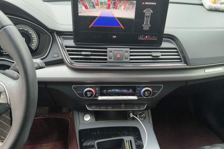 Used Audi Q5L 2024 40 TFSI Fashion Dynamic Model
