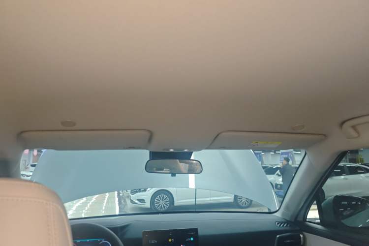 Used BYD Yuan UP 2024 301KM Leading Edition
