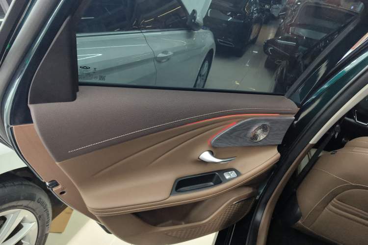 Used Chery Arrizo 8 2023 High-Performance Edition 2.0T DCT Powerfully Equipped