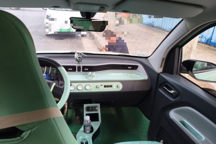 Used Wuling Hongguang MINIEV 2022 Macaron Fashion Model Lithium Iron Phosphate Headliner