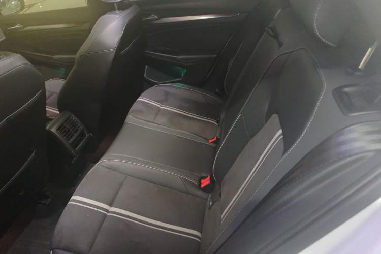 Used Volkswagen Golf 2023 Facelift 280TSI DSG R-Line Lite