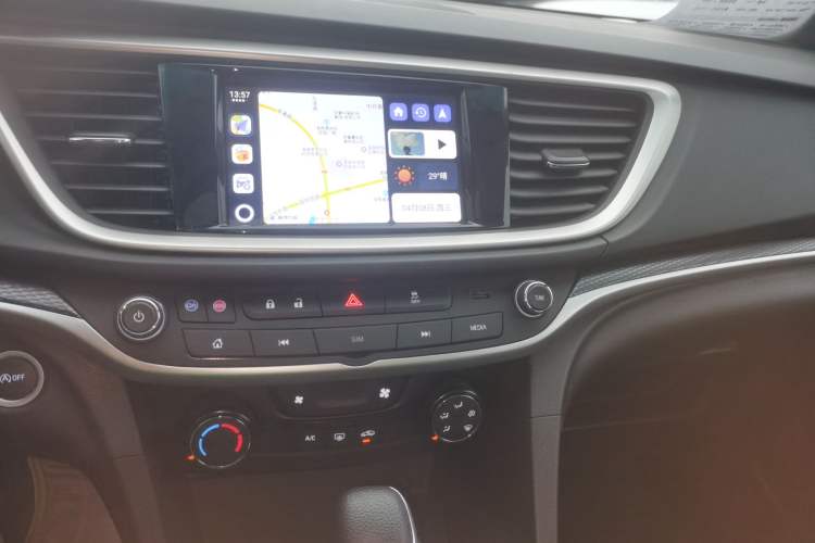 Used Buick GT 2021 Revised Version Flagship 1.5L Automatic Elite Edition Audio And AC Panel