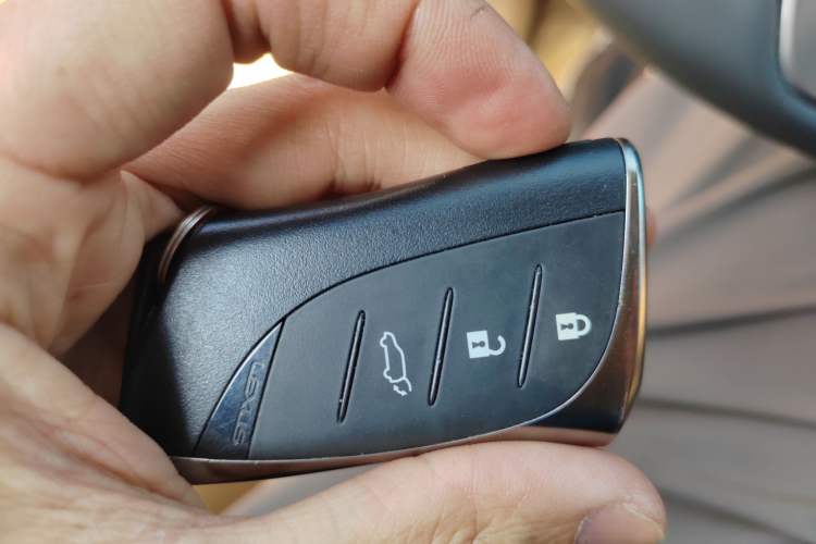 Used Lexus RZ 2023 450e All-Wheel Drive Luxury Edition Vehicle Key