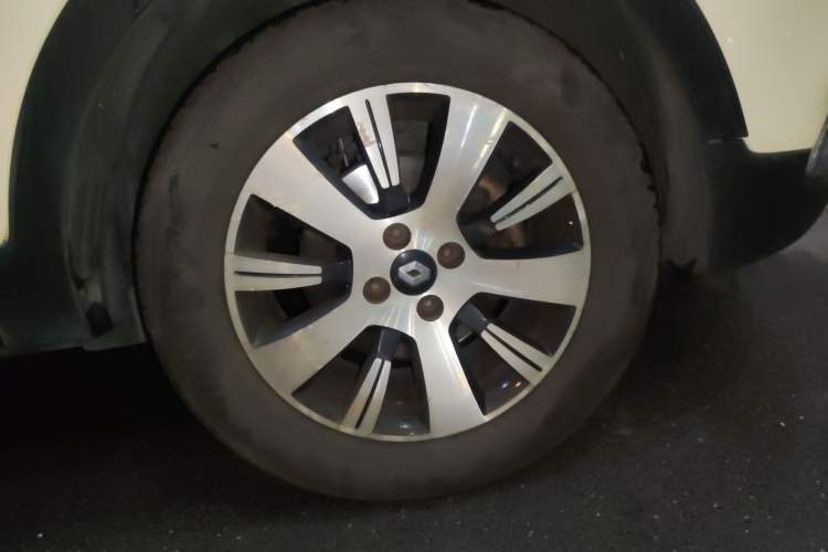 Used Renault Captur 2015 1.2T Automatic Luxury Edition