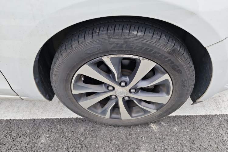 Used Buick Excelle GX 2018 18T Automatic Flagship Model Right Front Wheel Hub