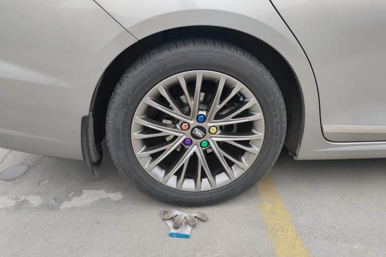 Used Bestune B70 2023 Third Generation 1.5T Automatic Enjoyment Version Right Rear Wheel Hub