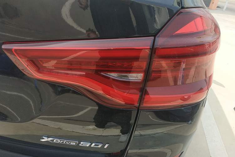 Used BMW X3 2020 xDrive30i Luxury Model with M Sport Package
