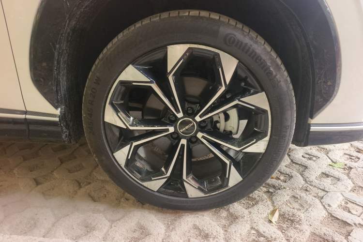 Used Roewe RX5 New Energy 2023 eRX5 Super Hybrid Prestige Edition Right Front Wheel Hub