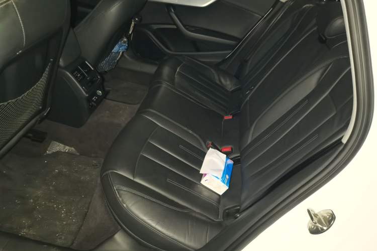 Used Audi A4L 2019 45 TFSI quattro Individual Sport Edition China V
