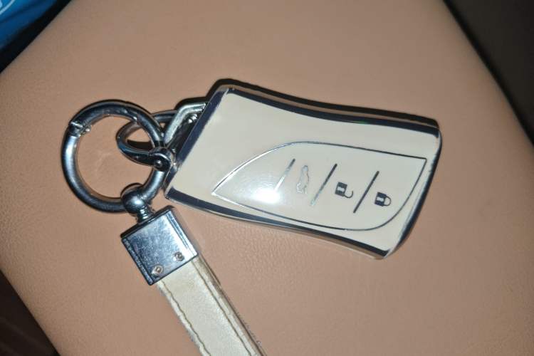 Used Lexus ES 2023 200 Excellence Edition
