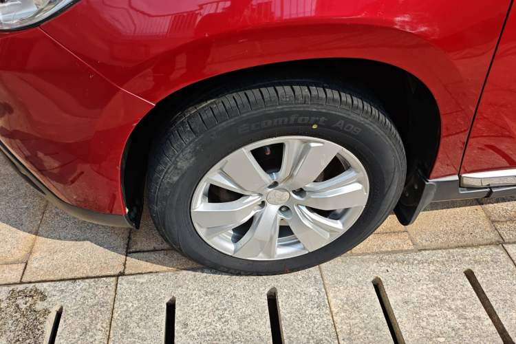 Used Peugeot 2008 2014 1.6L Automatic Fashion Edition