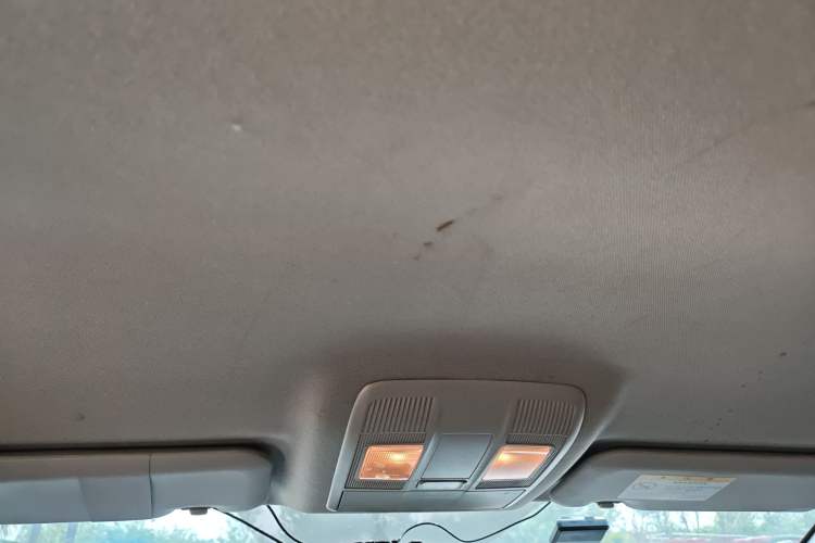 Used Mazda 3 Axela 2016 Sedan 1.5L Automatic Comfort Model Headliner