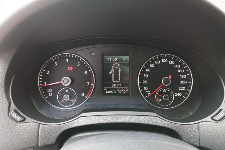 Used Volkswagen Sharan 2014 2.0 TSI Standard Model Instrument Cluster