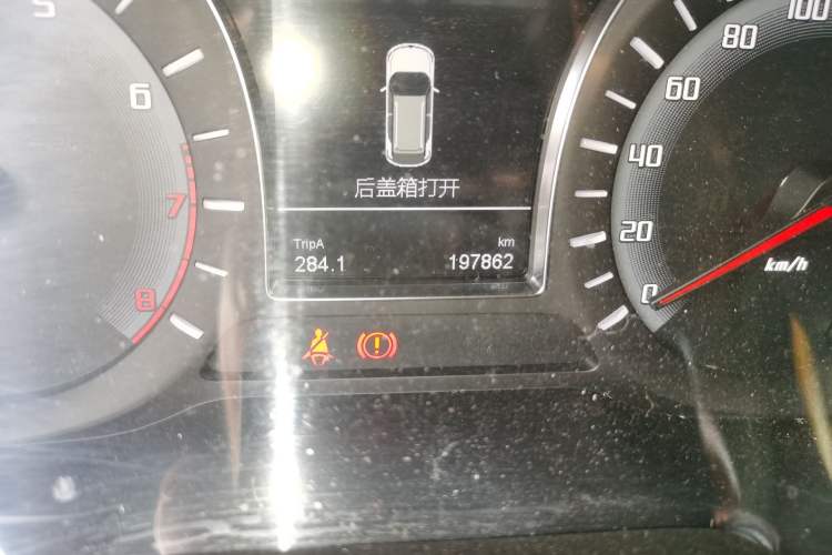 Used GAC Trumpchi GS4 2017 235T Manual Two-Wheel Drive Luxury Edition Odometer Close Up