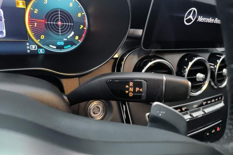 Used Mercedes-Benz C-Class 2020 C 260 L Sport Edition Gear Lever