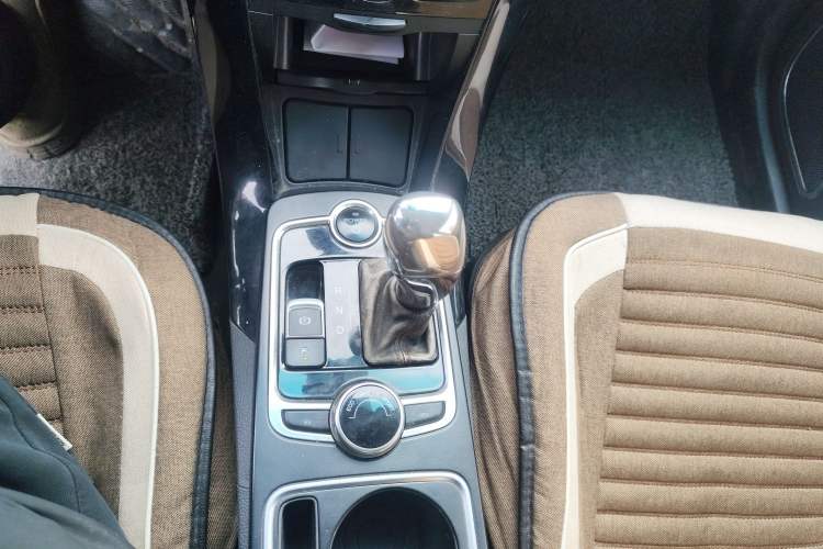 Used BYD Qin New Energy 2015 1.5T Dual-Crown Flagship Edition
