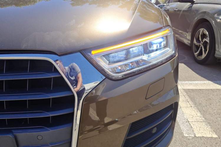 Used Audi Q3 2016 40 TFSI quattro all-wheel drive style model Left Front Headlight