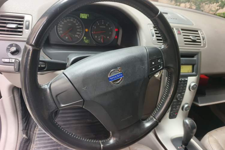 Used Volvo S40 2011 2.0L Automatic ZhiShang Edition