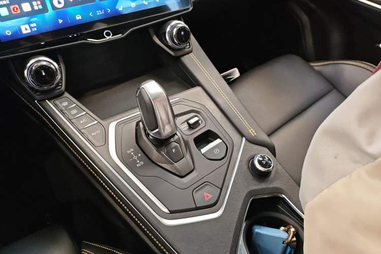 Used Lynk & Co 01 2023 2.0TD Two-Wheel Drive Asian Games Edition
