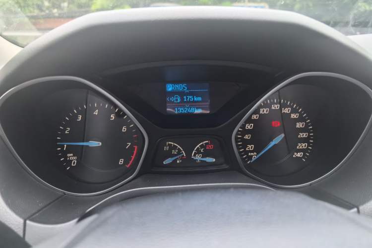 Used Ford Focus 2012 Sedan 1.6L Automatic Fashion Edition