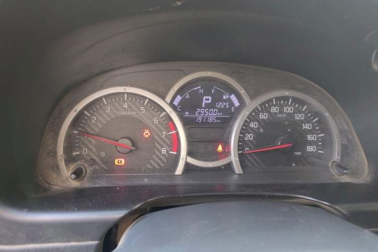 Used Suzuki Jimny 2015 1.3L AT JLX Navigation Edition
