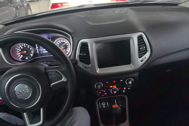 Used Jeep Compass 2020 220T Automatic Leading Edition