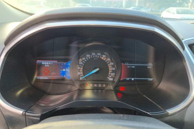 Used Ford Edge 2015 2.0T GTDi Two-Wheel-Drive High-Line Version