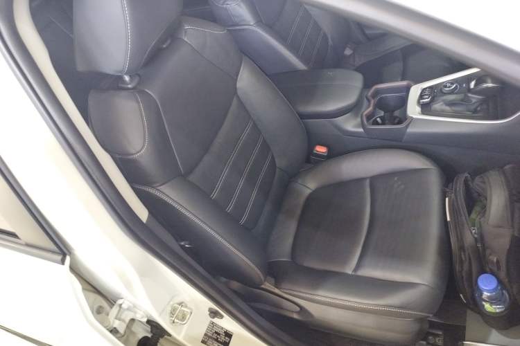 Used Toyota RAV4 2020 Dual-Engine 2.5L E-CVT 4x4 Elite PLUS Edition