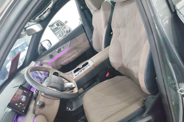 Used Chery Tiggo 8 PLUS 2025 290TGDI DCT Prestige 5-Seater Left Front Seat