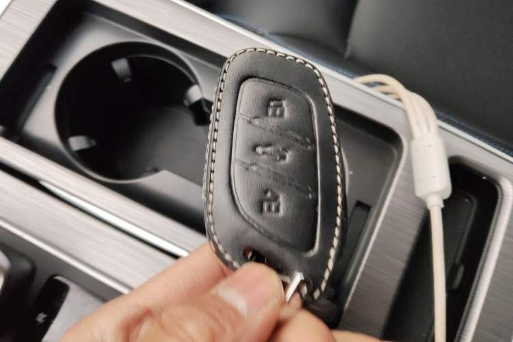 Used Roewe RX5 2020 PLUS 300TGI Automatic Ali National Trend Flagship Edition