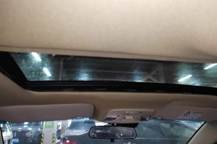 Used Geely Auto Emgrand 2018 1.5L Manual Upward Connect Edition Headliner