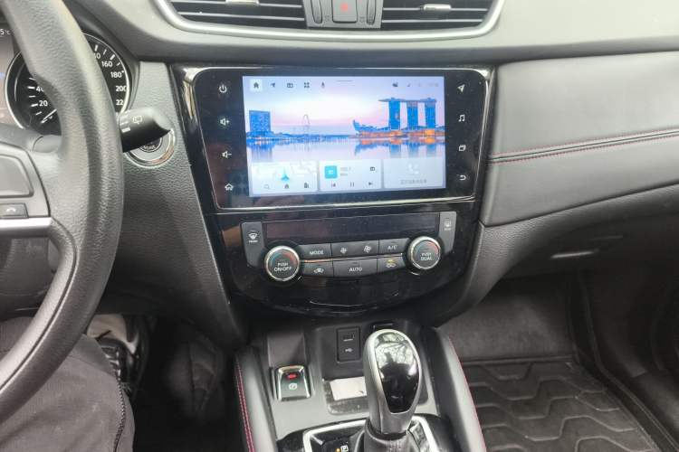 Used Nissan Qashqai 2022 2.0L CVT XV Smart Enjoyment Version Audio And AC Panel