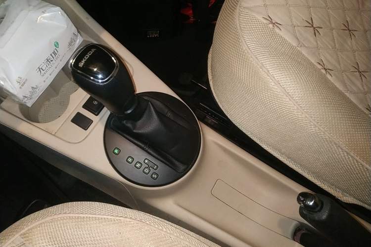 Used Skoda Fabia 2014 1.4L Automatic Crystal Edition